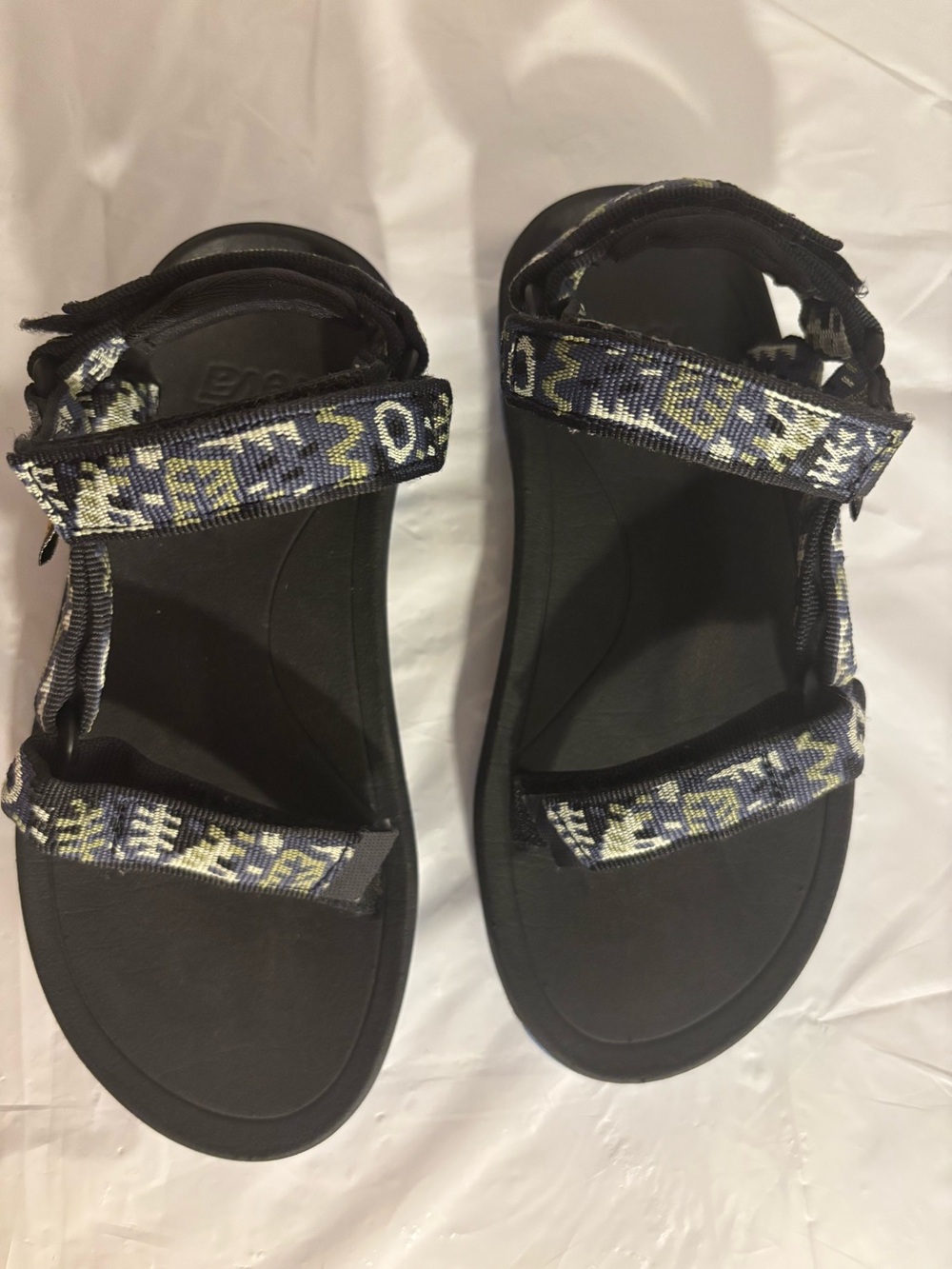 Teva Hurricane XLT2 Sandal Kids
Size 2